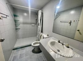 3 спален Кондо в аренду в D.S. Tower 2 Sukhumvit 39, Khlong Tan Nuea, Щаттхана