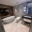 3 Bedroom Condo for sale at Le Cosi Ekamai 28, Khlong Tan Nuea