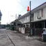 Baan Chanakan Baan Klang Muang で売却中 3 ベッドルーム 町家, Wichit