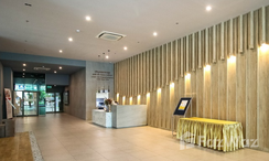 Photos 2 of the Reception / Lobby Area at Lumpini Suite Dindaeng-Ratchaprarop