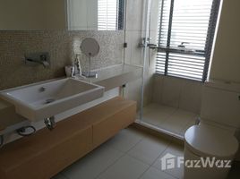 2 спален Кондо на продажу в The Lofts Ekkamai, Phra Khanong