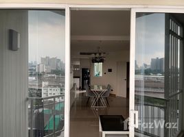2 Bedrooms Condo for rent in Huai Khwang, Bangkok Supalai Wellington