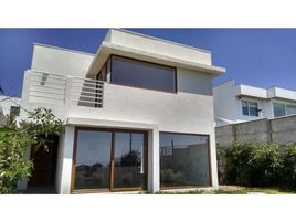 3 Bedroom House for sale at Concon, Vina Del Mar