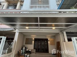 3 Bedroom Townhouse for sale in Punnawithi BTS, Bang Chak, Bang Chak