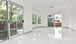 3 Bedrooms House for sale in Lam Pla Thio, Bangkok Parichat Land&House