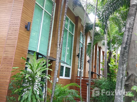 3 спален Квартира в аренду в P.R. Home 3, Khlong Tan Nuea