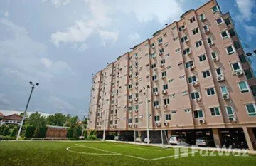 Happy Condo Ratchada 18 in Sam Sen Nok, 曼谷