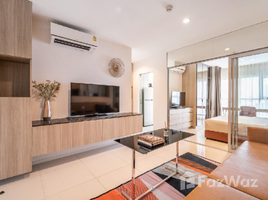 1 спален Кондо в аренду в Aspire Sukhumvit 48, Phra Khanong