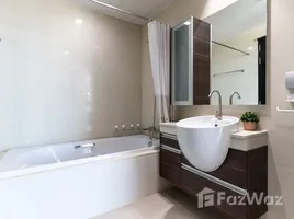 1 спален Квартира в аренду в Sky Walk Residences, Phra Khanong Nuea, Щаттхана