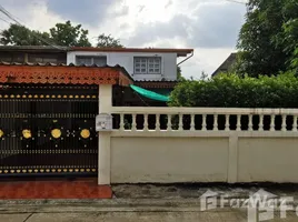 4 chambre Villa for rent in Punnawithi BTS, Bang Chak, Bang Chak