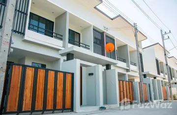 Pimmada Home in สันทรายน้อย, Чианг Маи