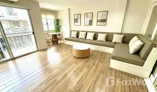 3 Bedrooms Townhouse for sale in Suan Luang, Bangkok City Park Pattanakarn 38