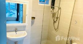 Available Units at Up Santa Fe