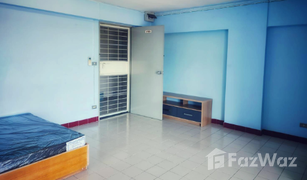 Studio Wohnung zu verkaufen in Khlong Chan, Bangkok Living Place Ladprao 138