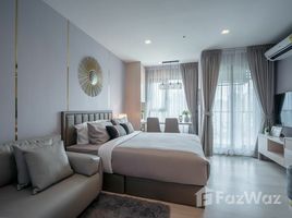 Studio Condo for rent at Life One Wireless, Lumphini