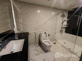 1 спален Кондо в аренду в Nusa State Tower Condominium, Si Lom, Банг Рак, Бангкок, Таиланд