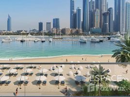 1 спален Квартира на продажу в Palace Beach Residence, EMAAR Beachfront, Dubai Harbour