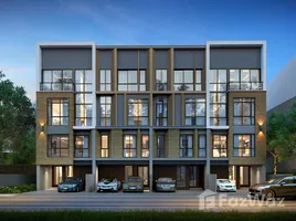 3 спален Таунхаус на продажу в Estara Haven Pattanakarn 20, Suan Luang, Суан Луанг