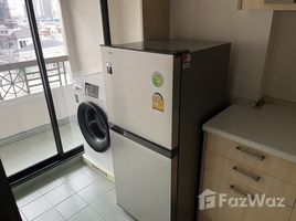 1 спален Кондо на продажу в Lumpini Place Narathiwas 24, Chong Nonsi, Ян Наща