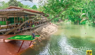 Гостиница, 70 спальни на продажу в Kaeng Krachan, Пхетчхабури 