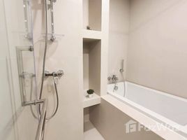 2 спален Кондо в аренду в Noble Ambience Sukhumvit 42, Phra Khanong