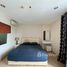 1 спален Кондо в аренду в Life At Sathorn 10, Si Lom, Банг Рак