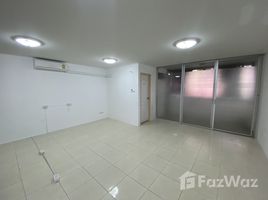 Studio Wohnung zu vermieten im Ratchada City 18, Sam Sen Nok