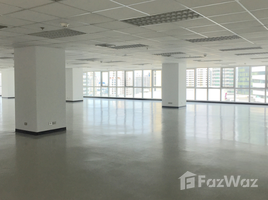 210 кв.м. Office for rent at United Business Centre II, Khlong Tan Nuea, Щаттхана, Бангкок