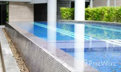 Photo 3 of the Piscine commune at Downtown 49