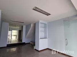 4 Bedroom Townhouse for sale in Phlapphla, Wang Thong Lang, Phlapphla