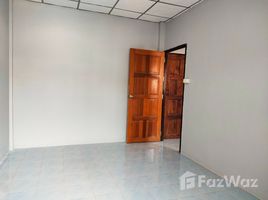 3 Bedroom Townhouse for sale at Baan Taweethong 3, Nong Khaem