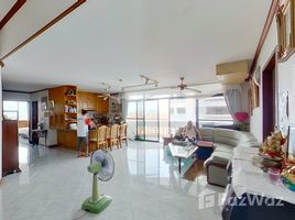 3 Bedroom Condo for sale at Jomtien Complex, Nong Prue, Pattaya