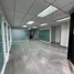 218 SqM Office for rent at Chamnan Phenjati Business Center, Huai Khwang