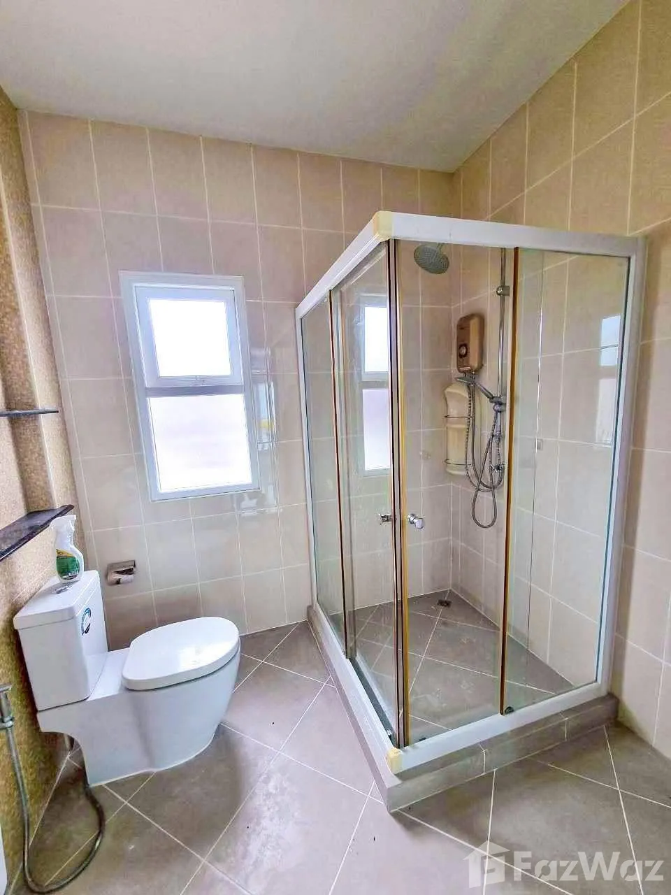 Haus zum Kauf mit 3 Zimmer in Sam Phran, Nakhon Pathom