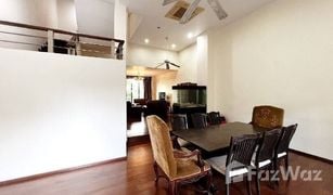 4 Bedrooms Townhouse for sale in Phra Khanong Nuea, Bangkok Lotus Point Elegant