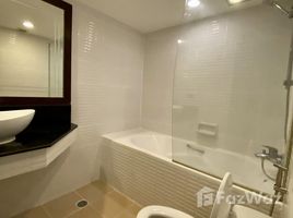 2 спален Квартира на продажу в Omni Tower Sukhumvit Nana, Khlong Toei