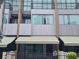 3 Bedroom Townhouse for rent at Baan Klang Muang Watcharapol, O Ngoen