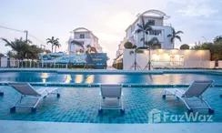 Фото 2 of the Communal Pool at La Royale Beach