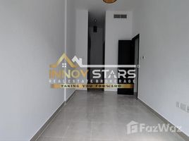 3 спален Квартира на продажу в Tower 24, Al Reef Downtown