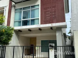 3 спален Таунхаус в аренду в Thanapat Haus Sathorn-Narathiwas, Chong Nonsi, Ян Наща, Бангкок, Таиланд