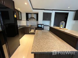 อพาร์ทเม้นท์ 2 ห้องนอน ให้เช่า ในโครงการ พีอาร์ คอร์ท, คลองตันเหนือ