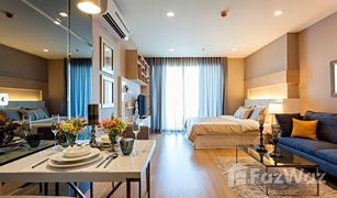 2 Schlafzimmern Wohnung zu verkaufen in Phra Khanong Nuea, Bangkok Sky Walk Residences