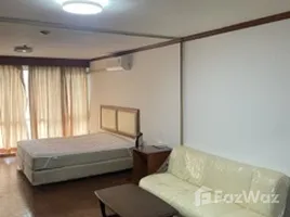 Studio Condo for rent at Sukhumvit Suite, Khlong Toei Nuea