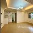 6 Habitación Whole Building en venta en Apartment at Estacio Subdivision, Pateros
