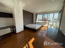 อพาร์ทเม้นท์ 4 ห้องนอน ให้เช่า ในโครงการ โชตยากร, คลองเตยเหนือ