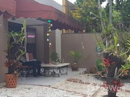 3 Habitaciones Casa en venta en , Santo Domingo House Opportunity Large Patio