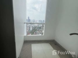 2 спален Кондо на продажу в Supalai River Place, Bang Lamphu Lang