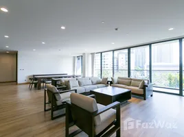 4 chambre Condominium à louer à , Phra Khanong Nuea