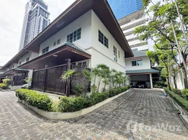 วิลล่า 4 ห้องนอน ให้เช่า ในทำเล คลองตันเหนือ, กรุงเทพมหานคร, คลองตันเหนือ