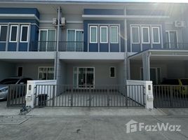 ทาวน์เฮ้าส์ 3 ห้องนอน ให้เช่า ในทำเล ประชาธิปัตย์, ปทุมธานี, ประชาธิปัตย์, ธัญบุรี
